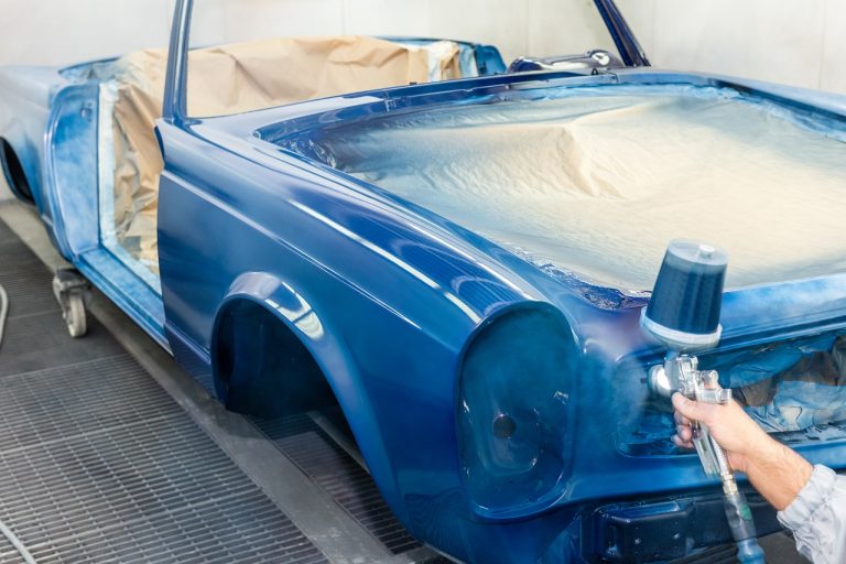 Tips on Using Varnish for Auto Bodywork Cars vehicles